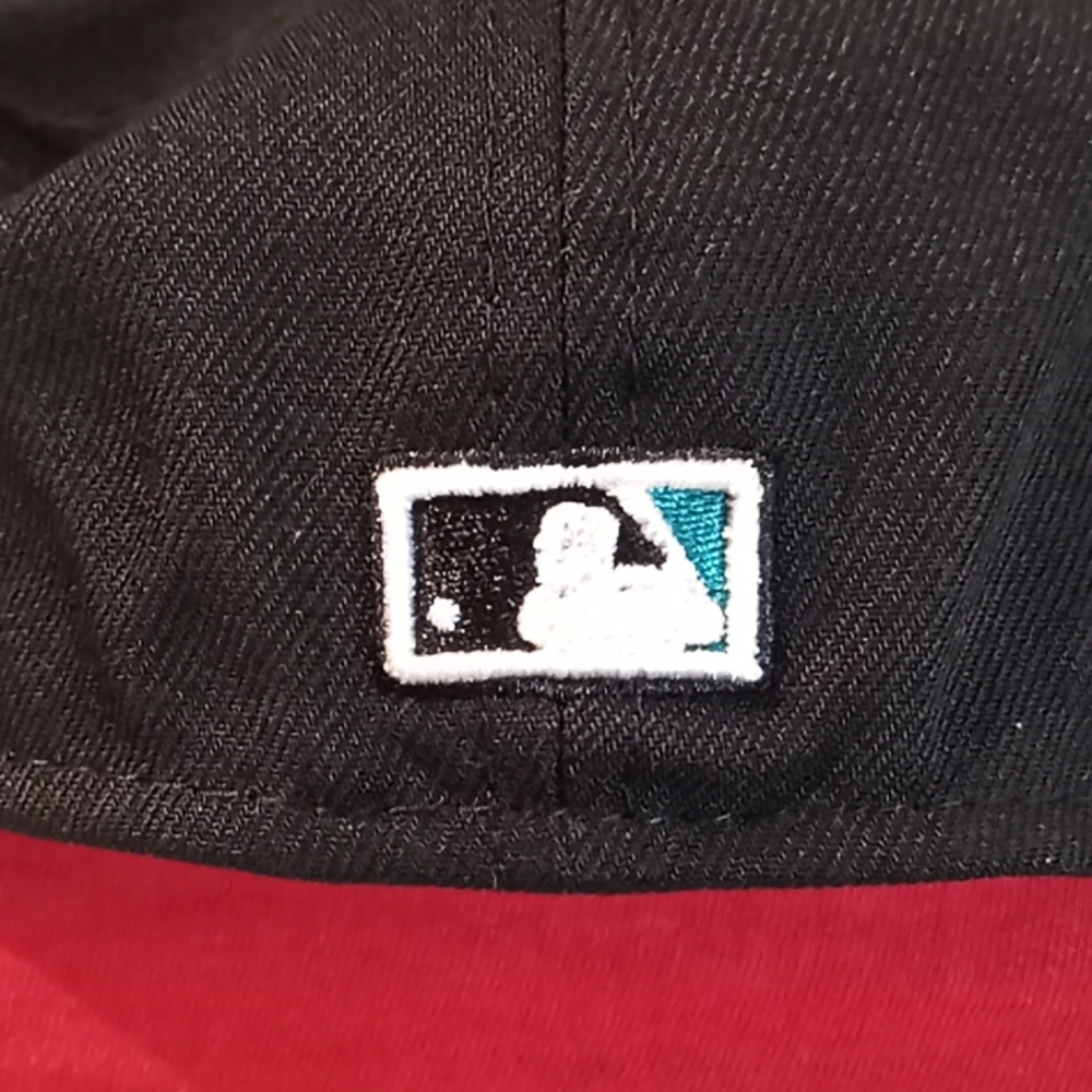 Florida Marlins New Era Cap. Watercolor Floral. New With Tags. 7 1/8. - Picture 7 of 16